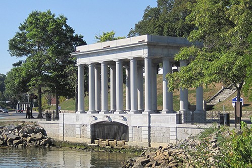 Plymouth Rock Portico, Plymouth Memorial State Park